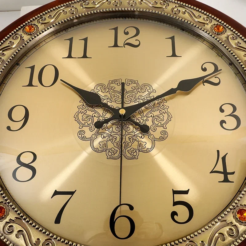 Luxury Wood Wall Clock Metal R - огляд і ціна Luxury Lifestyle Gifts