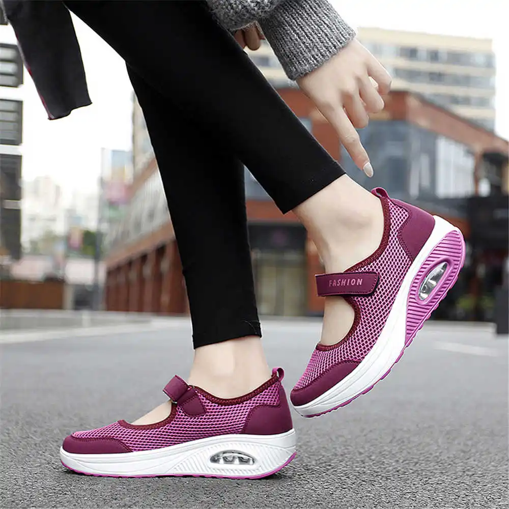 36-41 Demi-season Colored Snea - огляд і ціна Luxury Lifestyle News